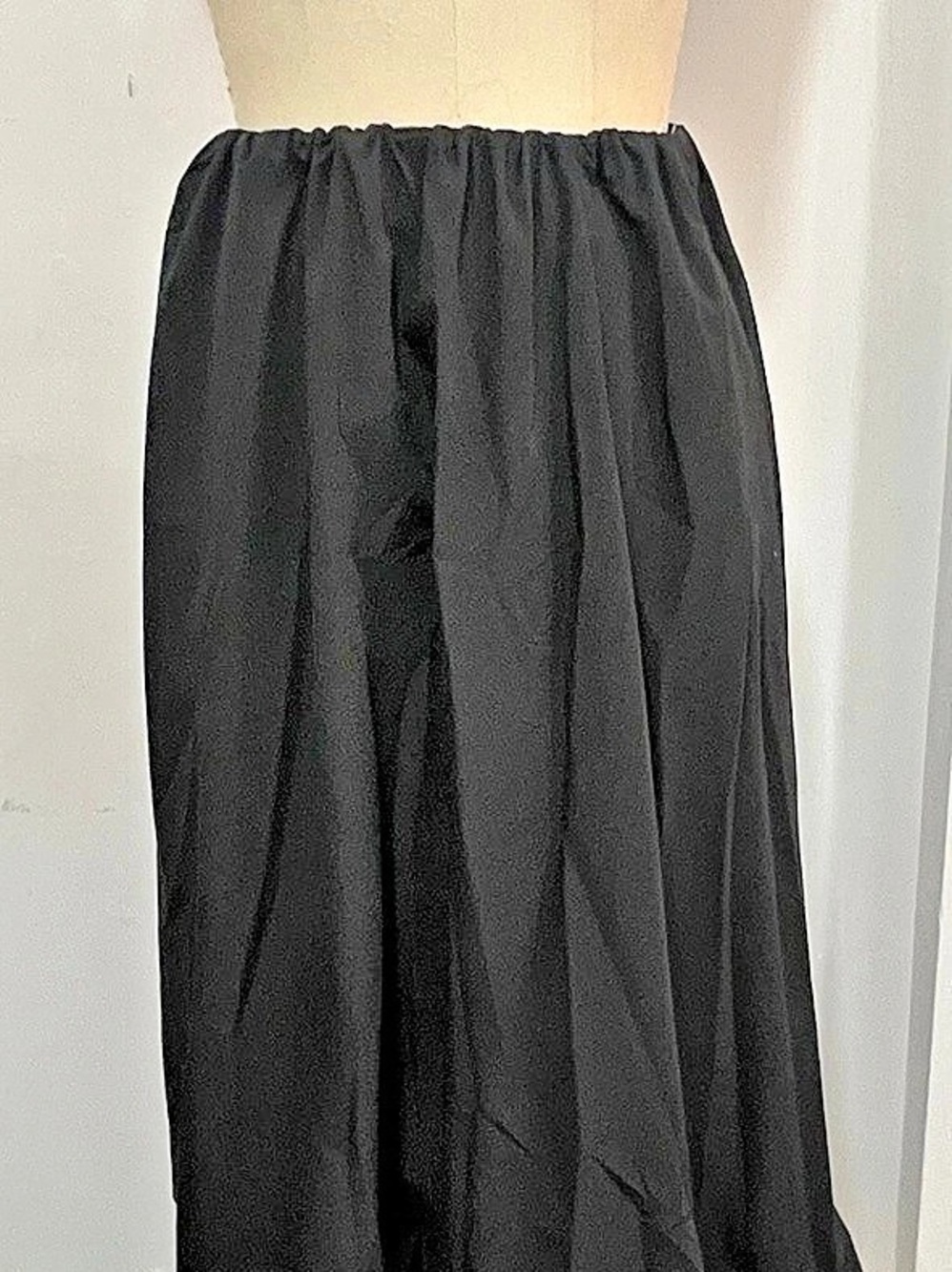 Gianni Bini Women's Black Midi Bubble Skirt